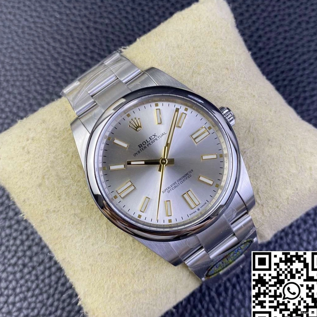 Silver Oyster Factory Dial Perpetual Rolex Clean 41MM M124300-0001 0925